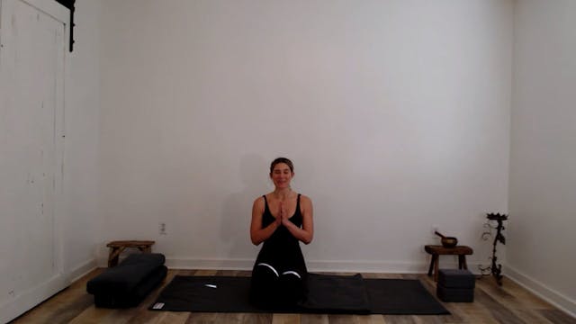 60 min Gentle Yin/Restorative w/ Ashl...