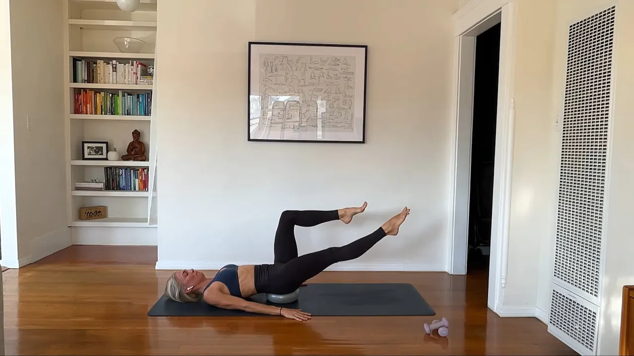 25 min Barre Tone w/ Maya - Quick Full Body 9/19/23 - Yogaworks