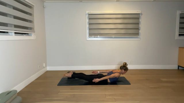 60 min YogaWorks Level 2: Maya