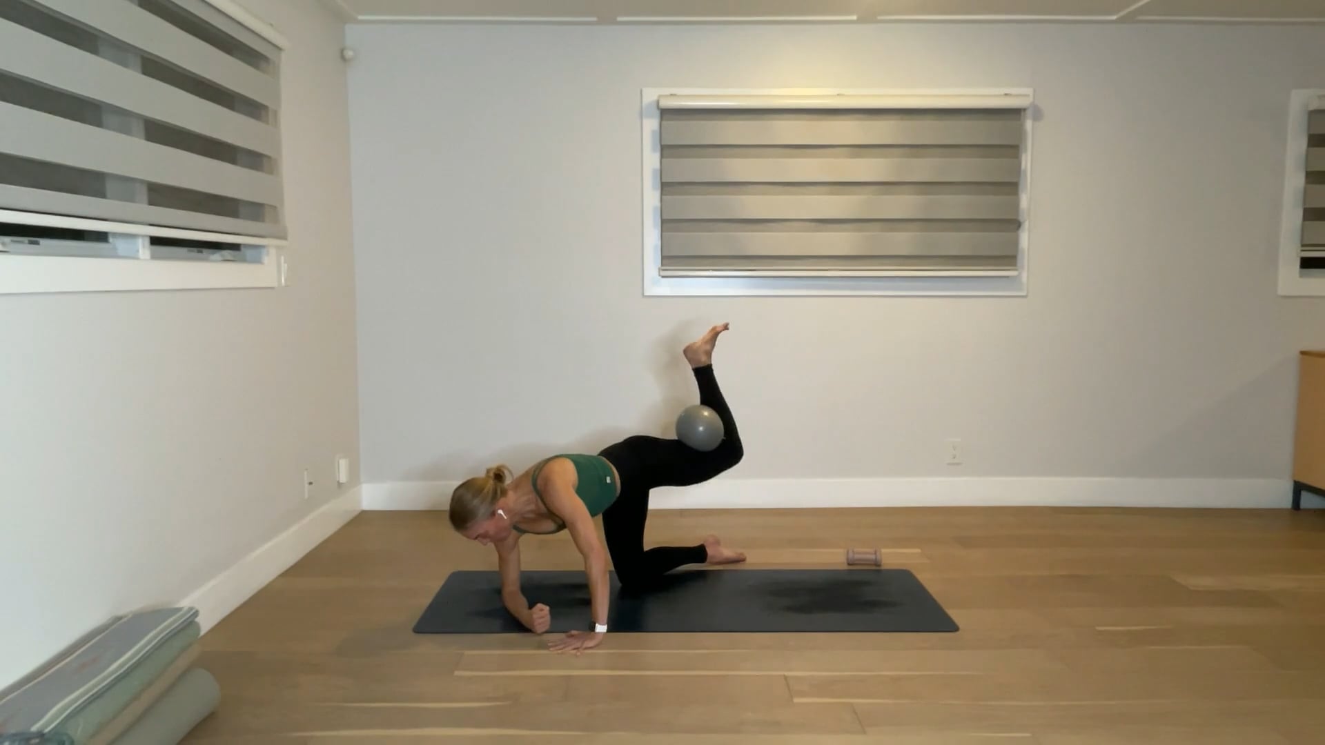 30 min Barre Tone: Maya