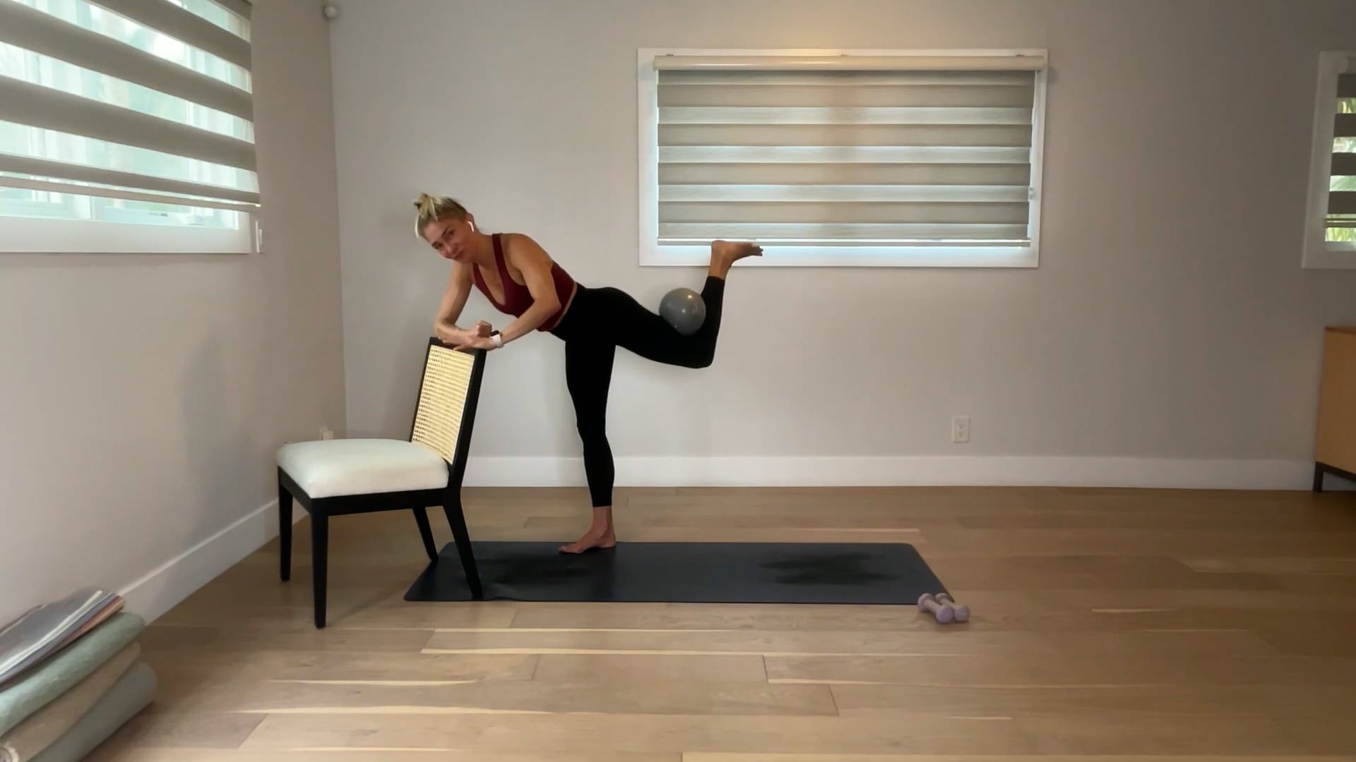 30 min Barre Tone: Maya