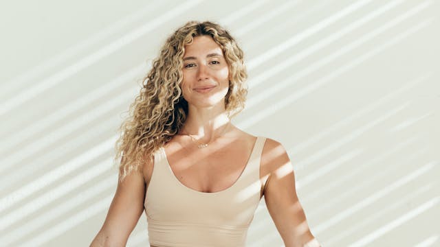 45 min Yogaworks 1/2 w/ Ashley - Buil...