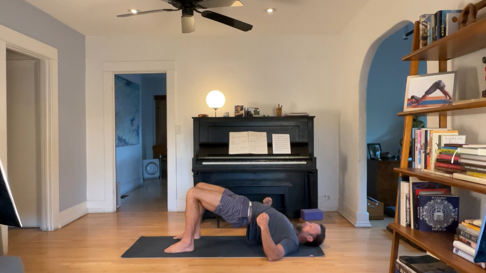 30 min Rise & Shine Vinyasa w/ Vytas ...