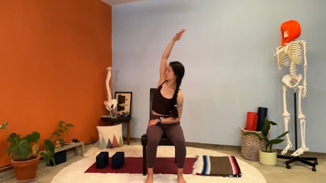 30 min Therapeutic Yoga w/ Elena – Thoracic Spine & Breath – 6/5/23
