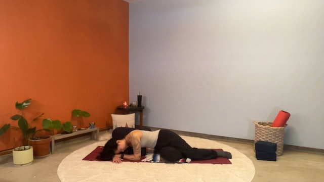 60 min Therapeutic Yoga w/ Elena – Neck, Shoulders, Softness 3/7/24