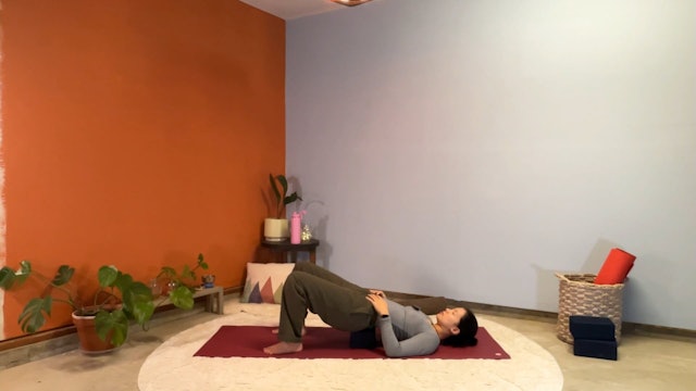 60 min Therapeutic Yoga w/ Elena – Happy Low Back 12/14/23