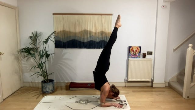 75 min Strength & Satya Vinyasa Level...