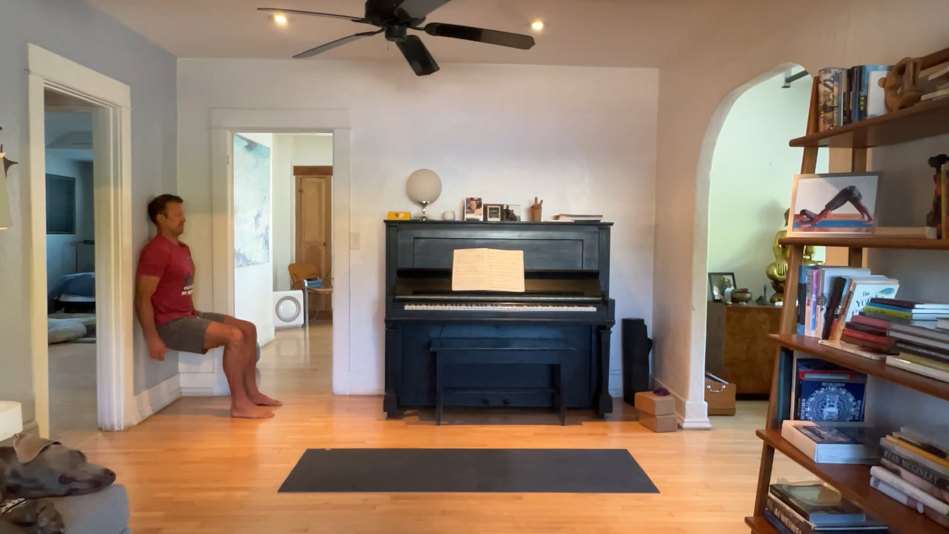 45 min Vinyasa 2 w/ Vytas - Wall Sits...