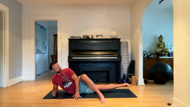20 min Mobility w/ Vytas - Hips and Side Plank - 5/30/23