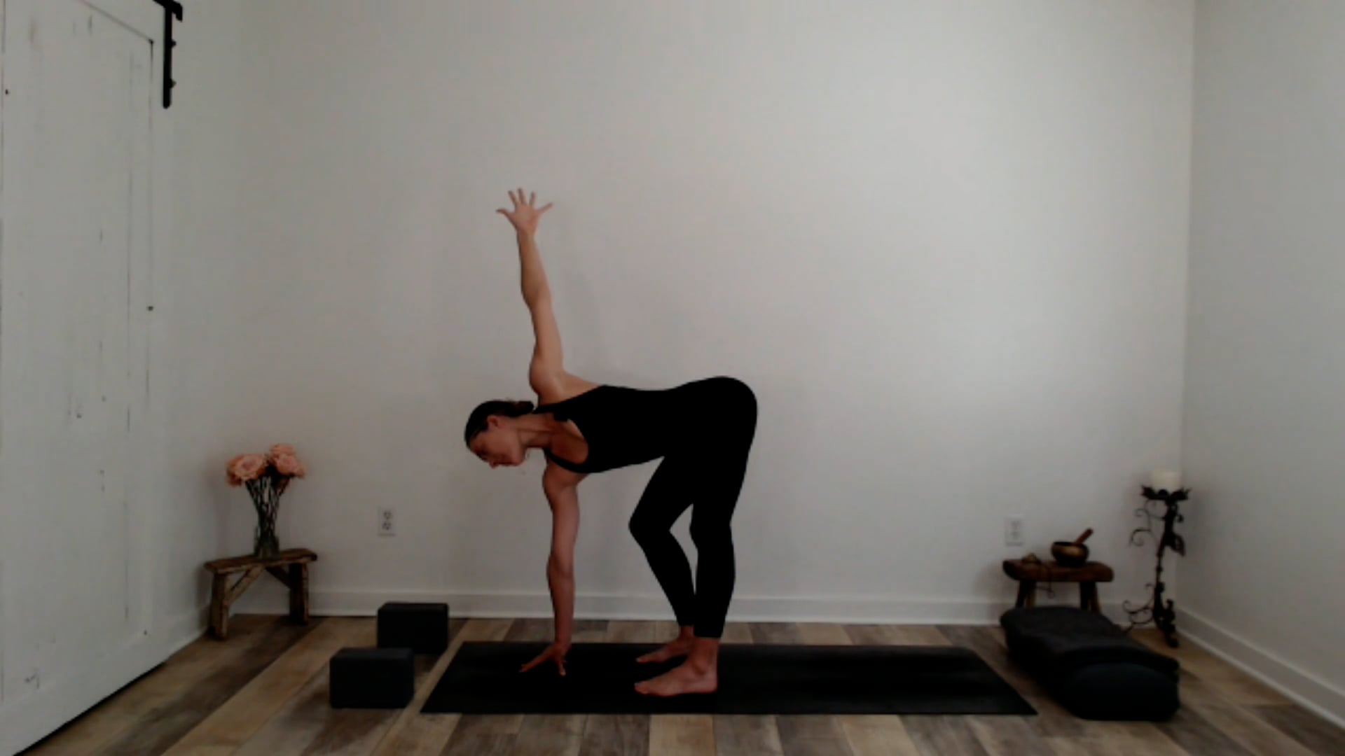 60 min Vinyasa Flow w/ Ashley - Heart...