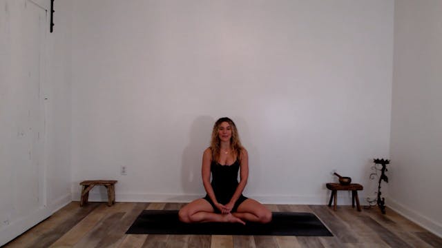 Intro to 7 Day Yoga Reset w/ Ashley 