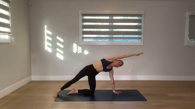 20 min Yoga to Feel Better w/Maya