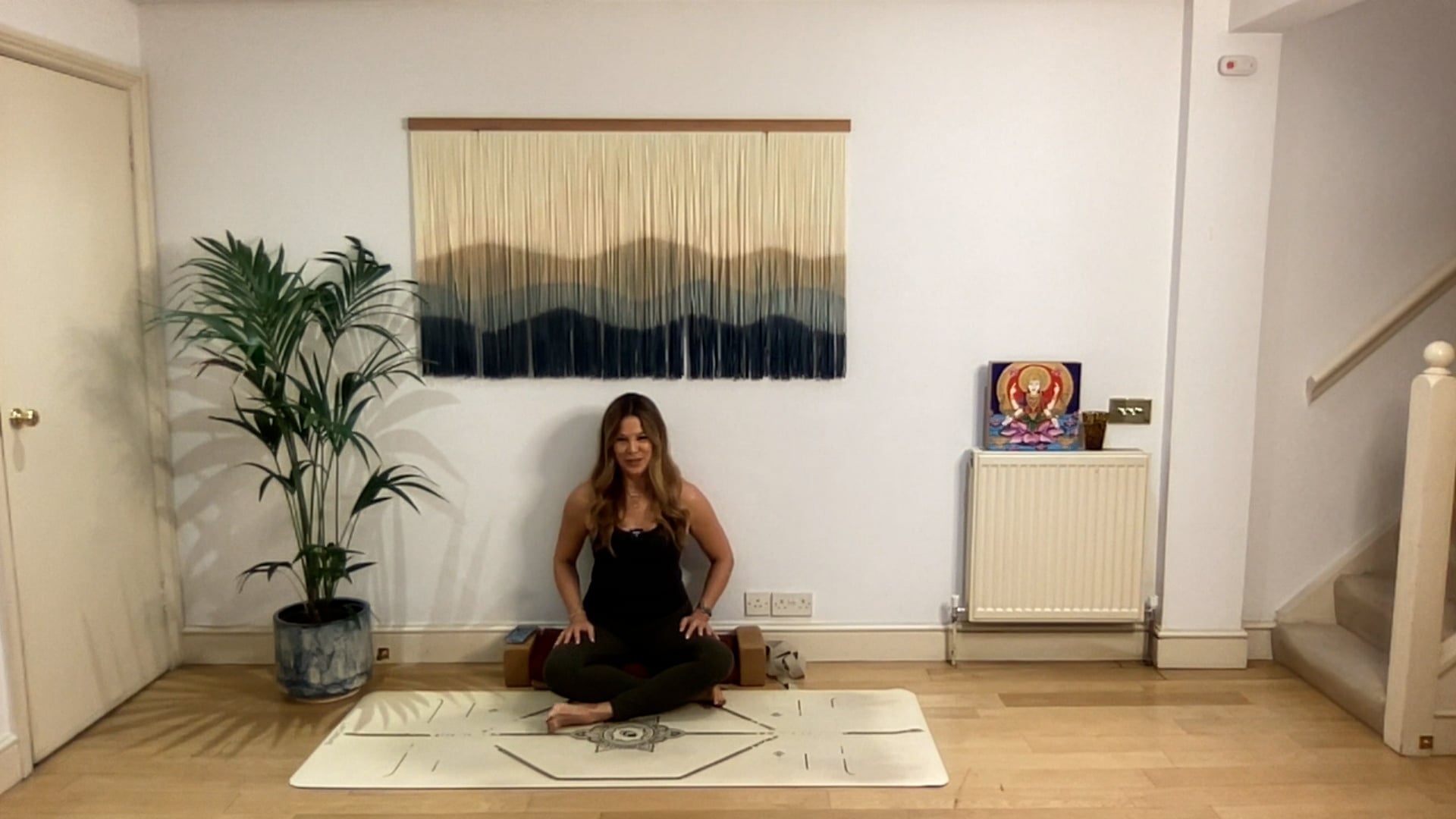 10 min Meditation w/ Mia - Illuminate...