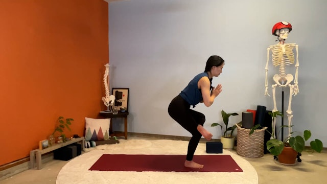 40 min Hatha Yoga 1/2 w/ Elena – Figure 4 Chair Fun – 5/15/23