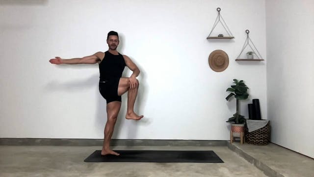 45 Min Vinyasa Level 2-3 w/ Gustavo -...