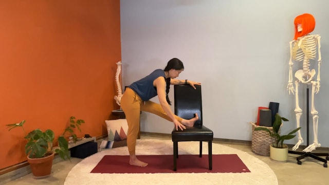 30 min Therapeutic Yoga w/ Elena - Back Line Love - 5/22/23