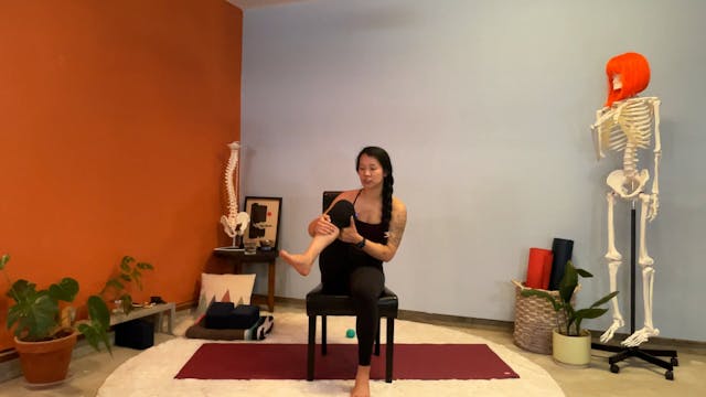 45 min Therapeutic Yoga w/ Elena - Fo...