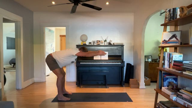 45 min Vinyasa 2 w/ Vytas - BackStron...