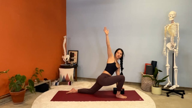 30 min Yoga for Athletes w/ Elena – Upper Body Mobility – 5/19/23