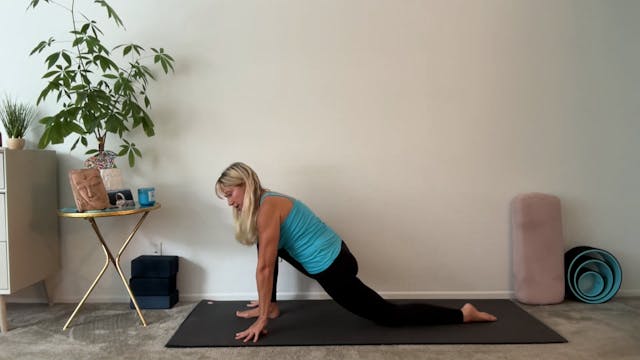 20 min Stretching to Create Space w/ ...