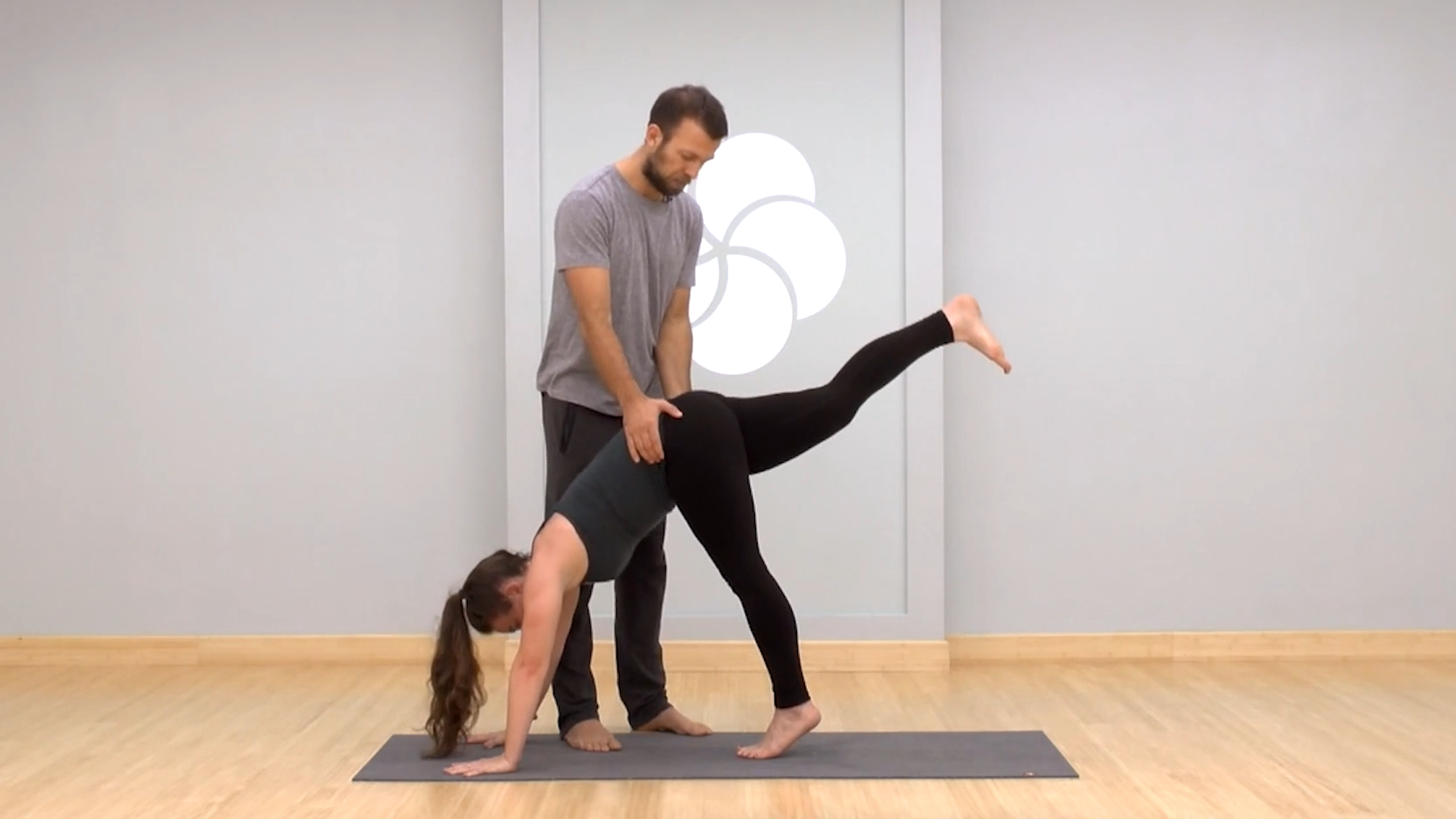 30 min Knee to Chest w/ Vytas 