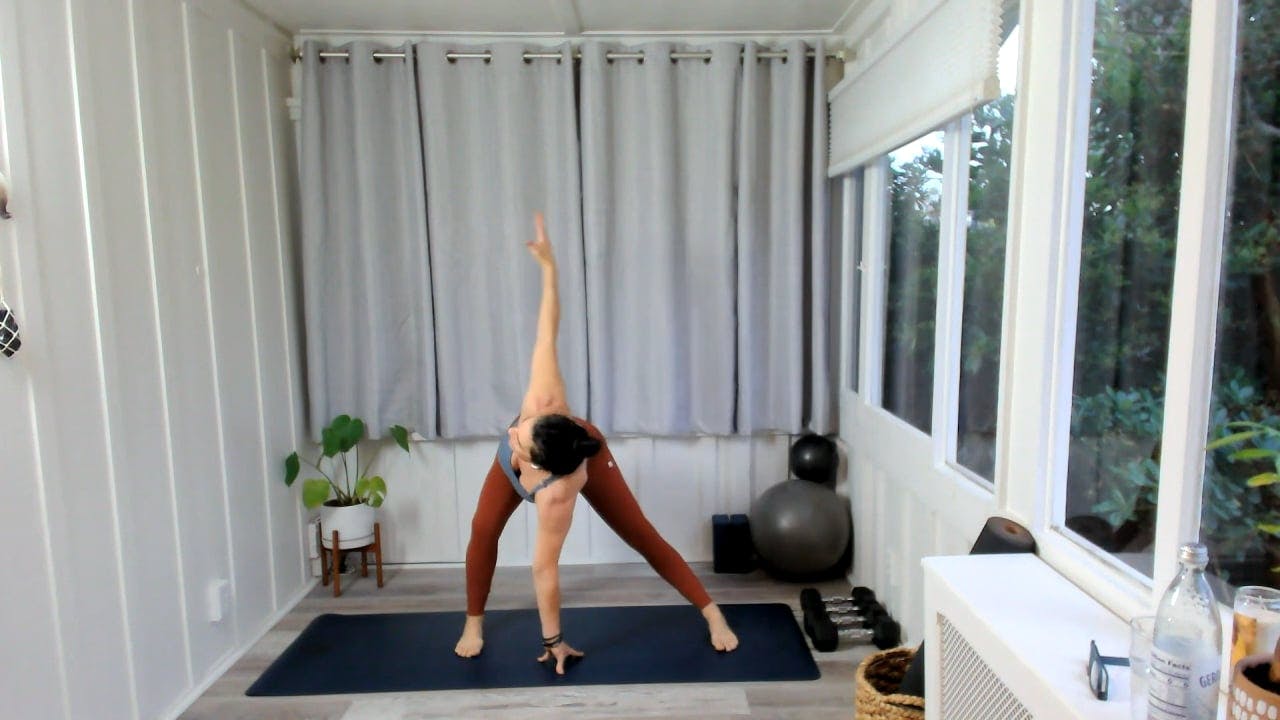 45 min BodyWorks w/ Tracy Full Body Fortitude 4/26/23 YogaWorks