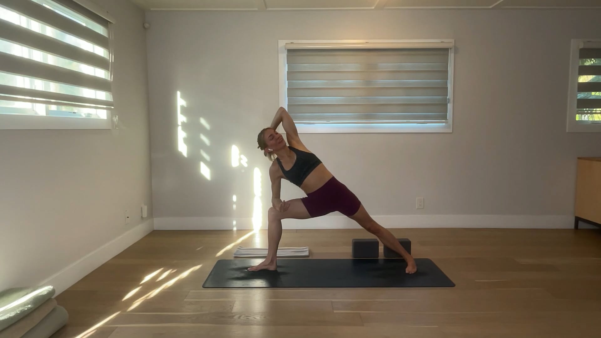 60 min YogaWorks Level 2: Maya