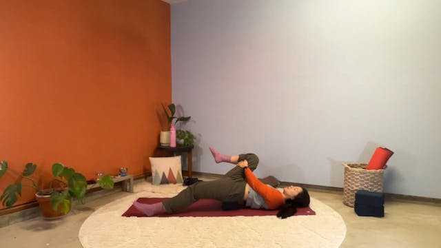60 min Therapeutic Yoga w/ Elena - De...