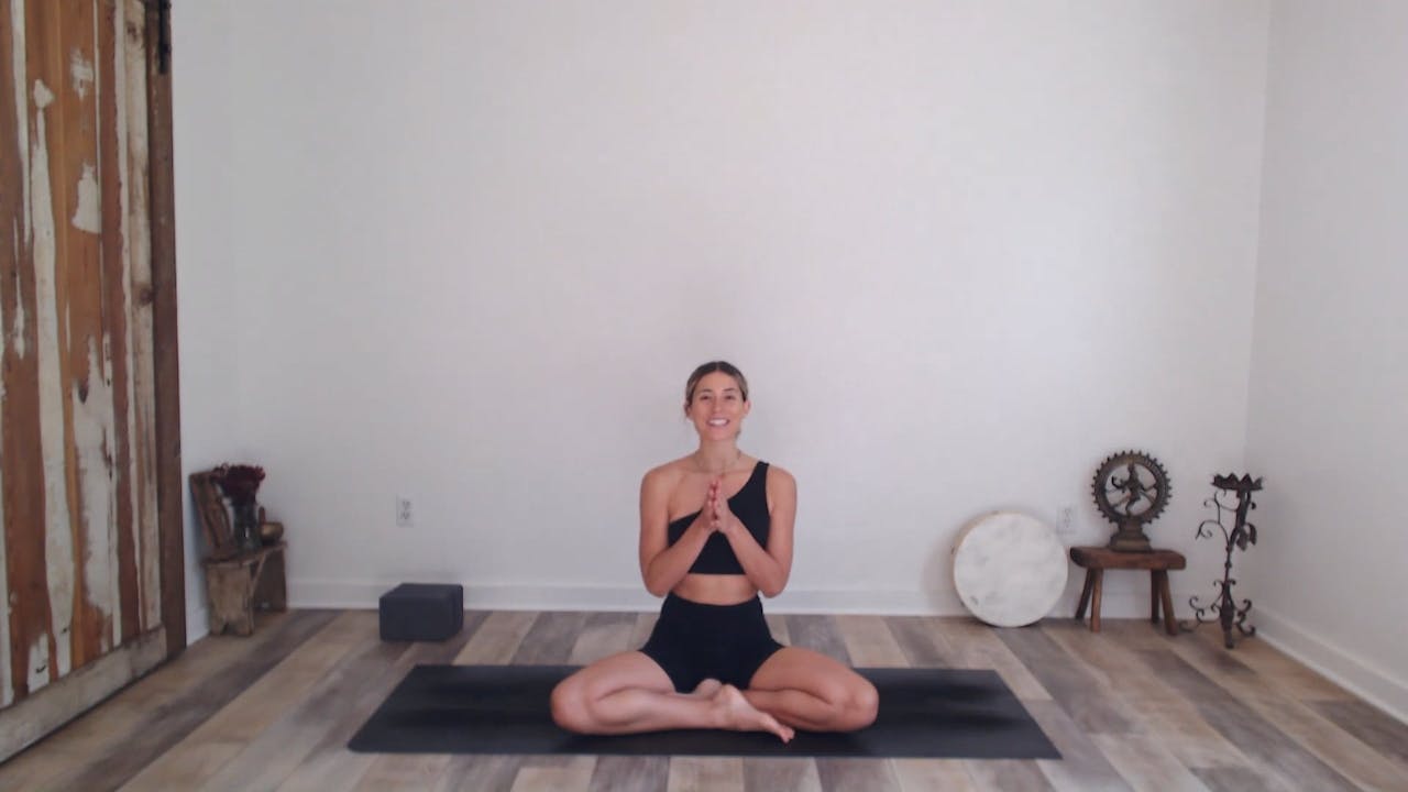 20 min Flow for a Fresh Start w/ Ashley - YogaWorks