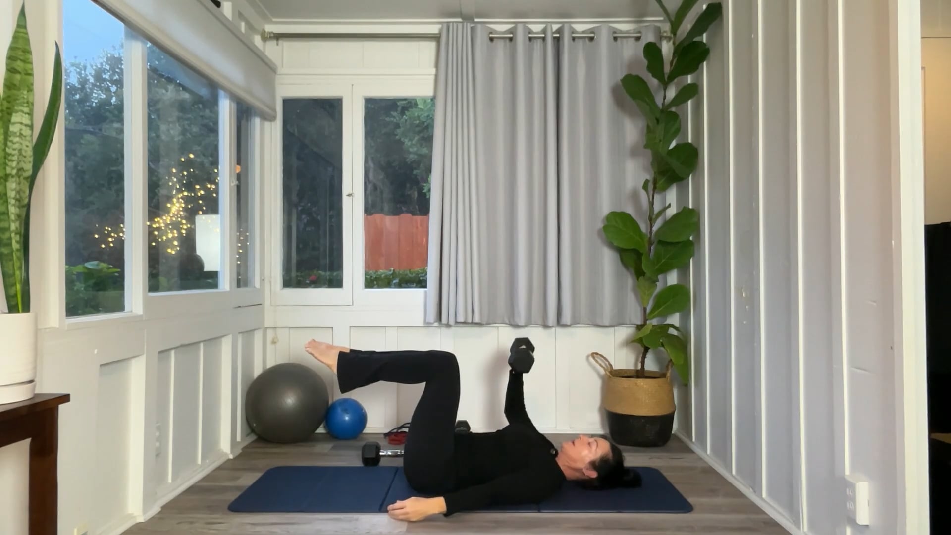 45 min Body Sculpt Legs, Bicep, Tricep & Core: Tracy