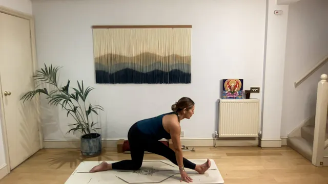 60 min Create Capacity Vinyasa Level ...