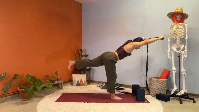 45 min Hatha Yoga 1 w/ Elena – Warrior 3 Fundamentals 12/4/23