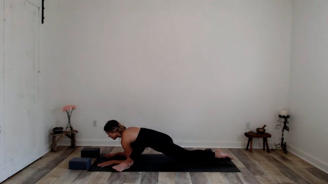 60 min Open To Gratitude Vinyasa: Ashley