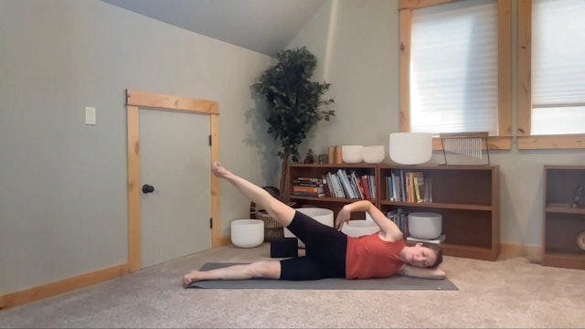 15 min Stretch w/ Becky – Lower Body Refresh – 8/1/2023