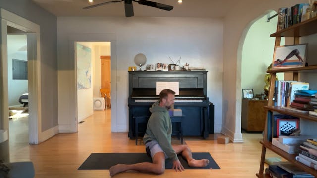 45 min Monday Vibe Vinyasa 2 : Vytas ...