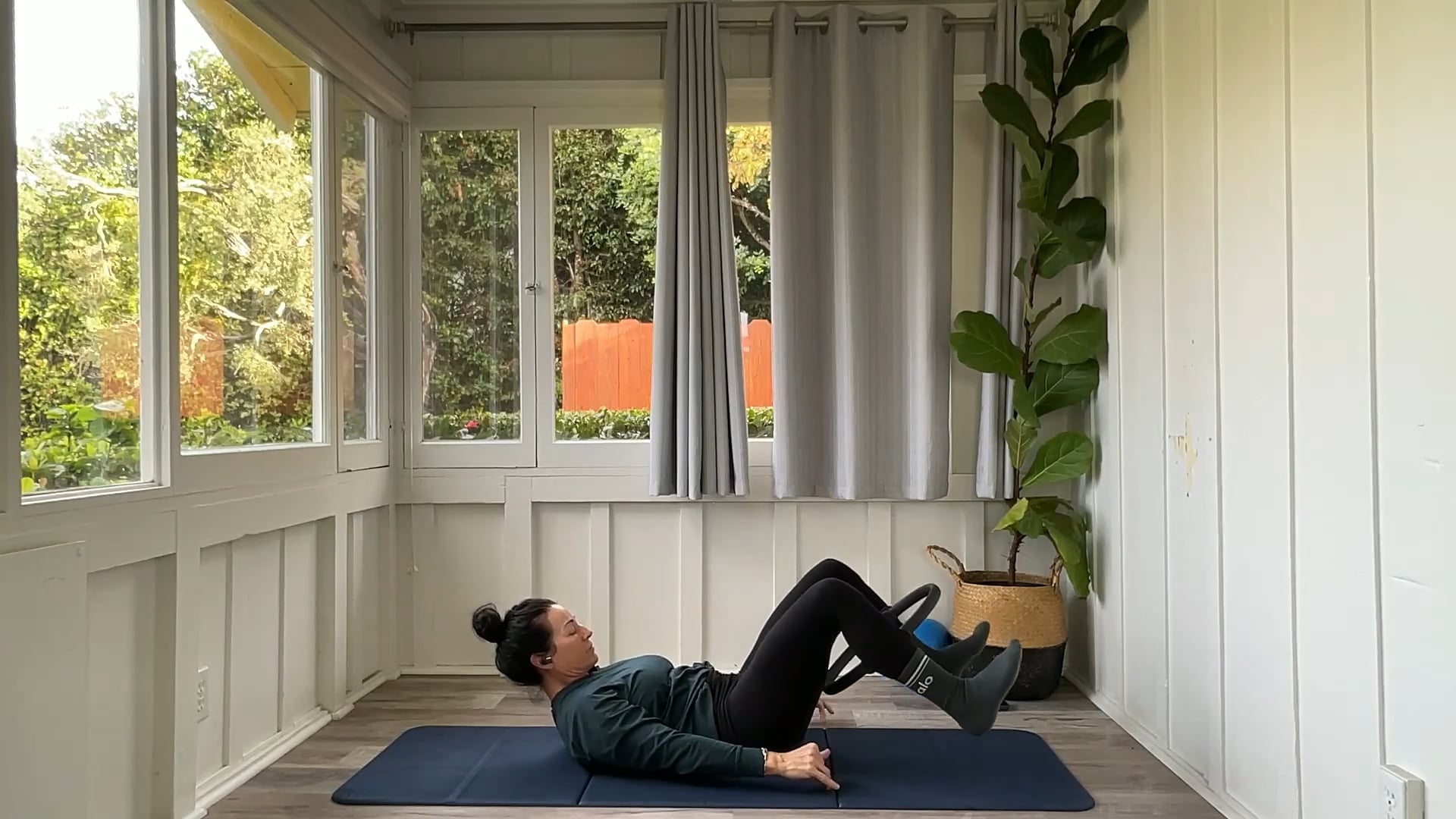 45 min Full Body Pilates The Ring: Tracy