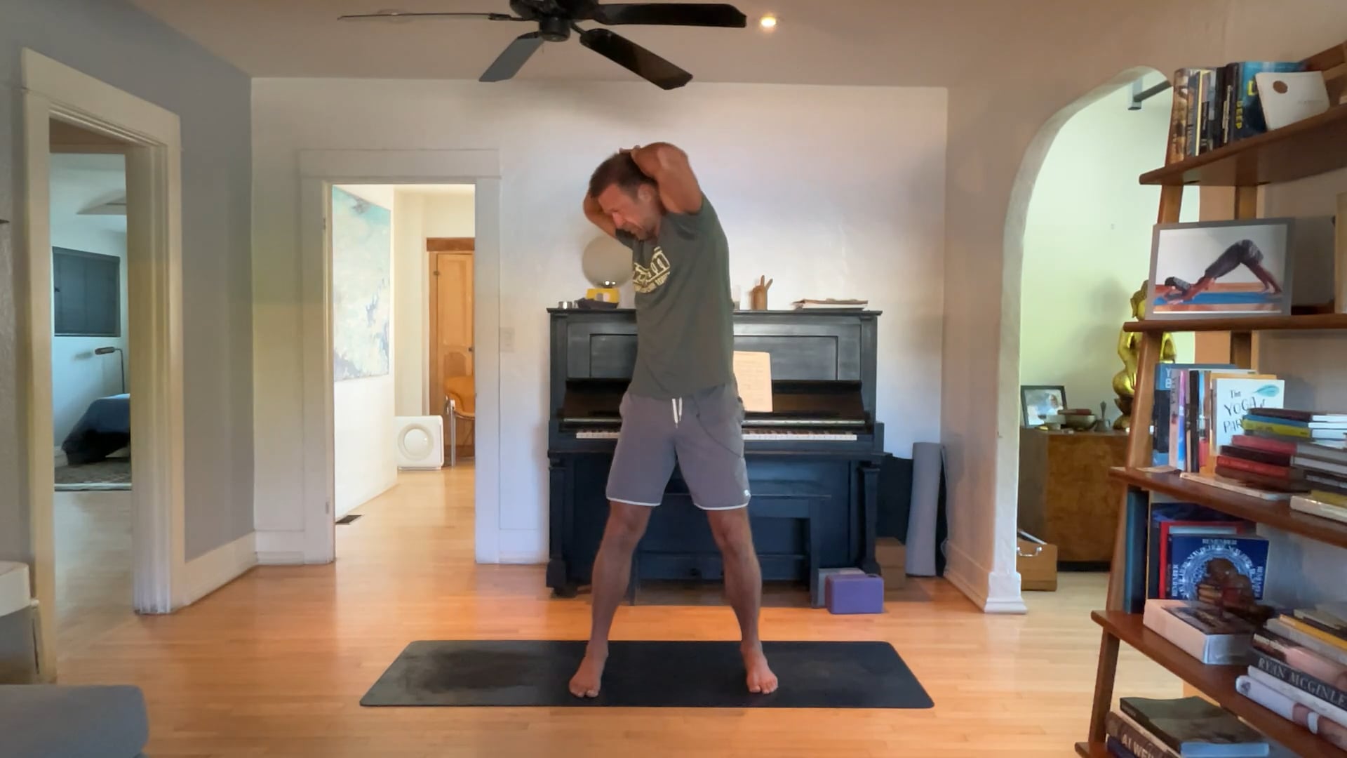 45 min Vinyasa 2 w/ Vytas - Healthy and Mindful 9/3/25