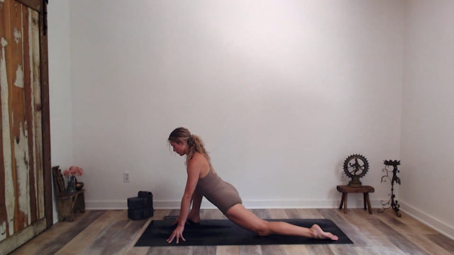 30 min YogaWorks w/ Ashley-  Hips, Balance & Twists