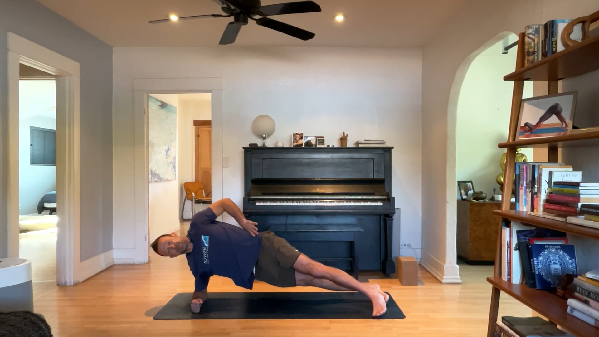 45 min Vinyasa 2 w/ Vytas - Hips and Sides 1/29/25