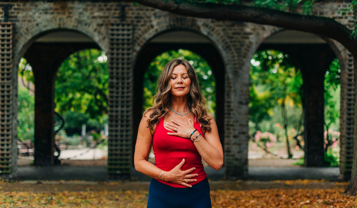 LIVE: 7:30am PDT Vinyasa Flow 2-3 w/ Mia - 4/16/24