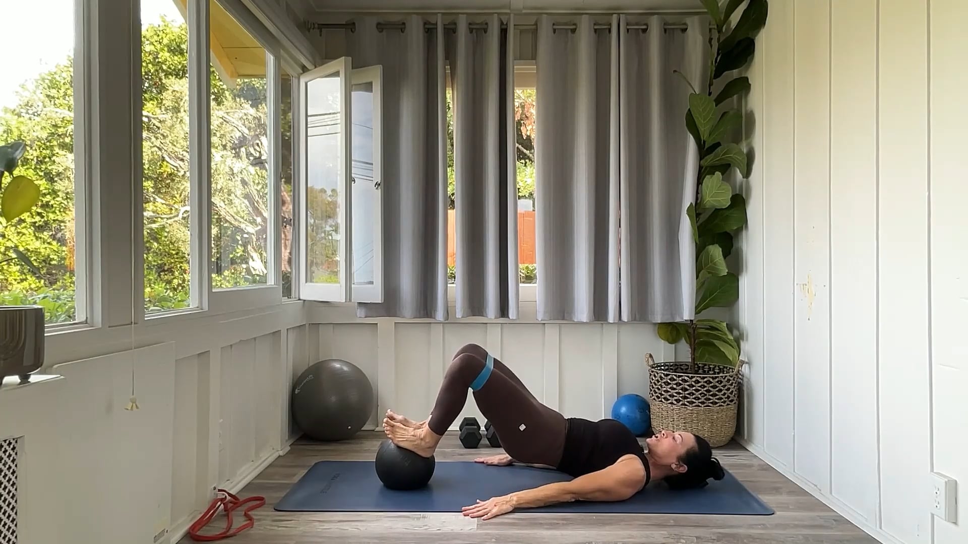 45 min Body Sculpt Legs and Core: Tracy