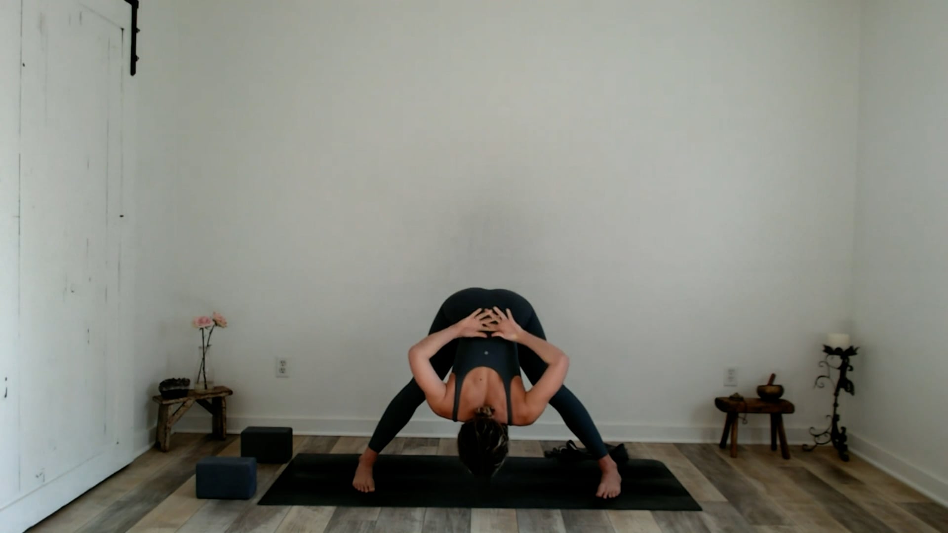 60 min Free + Supported Joints Vinyasa Flow: Ashley