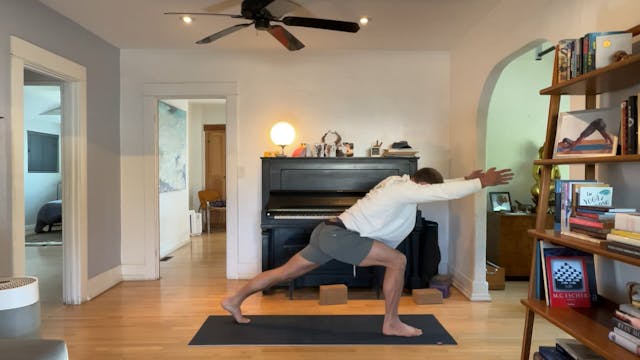 45 min Vinyasa 2 : Vytas