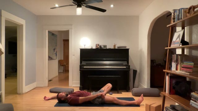 30 min Yin & Restorative w/ Vytas - A...