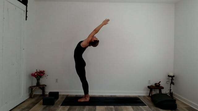 60 min Vinyasa Flow w/ Ashley - One C...