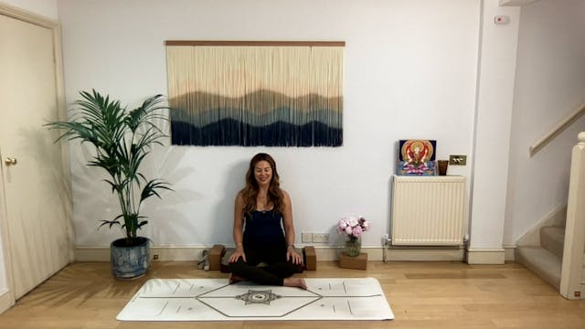 10 min Meditation w/ Mia - Space To B...