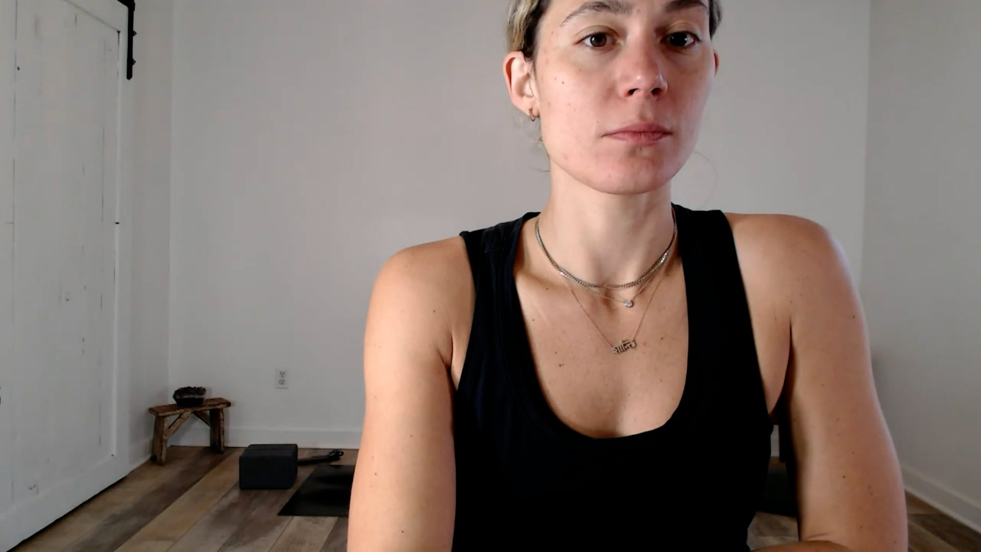 30 min Hatha Yoga: Ashley