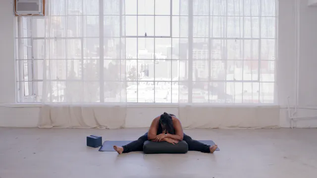20 min Morning Yin Yoga: Tamika