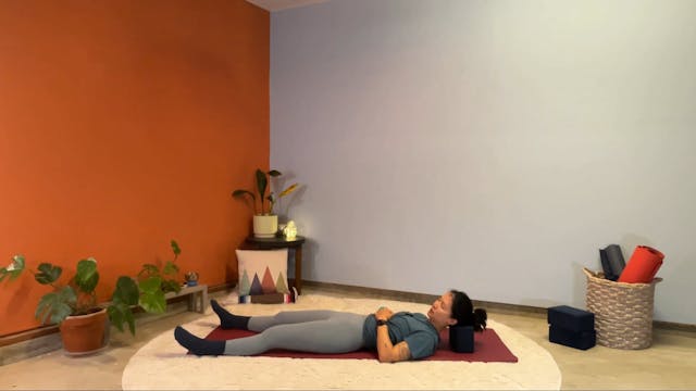 45 min Therapeutic Yoga w/ Elena - Ge...