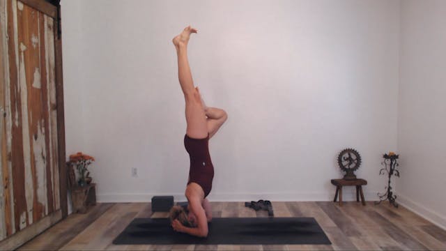 60 min YogaWorks w/ Ashley- Make Spac...